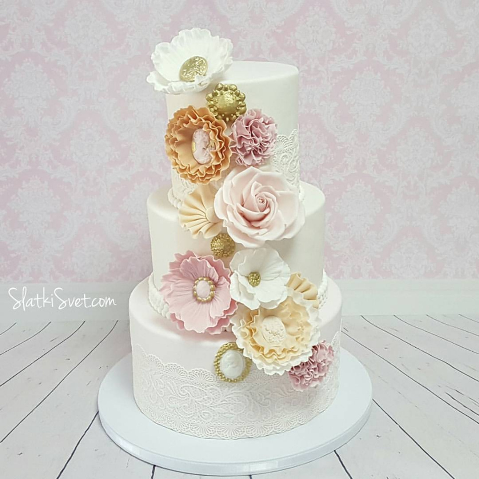 Najlepse mladenacke torte 2018 005