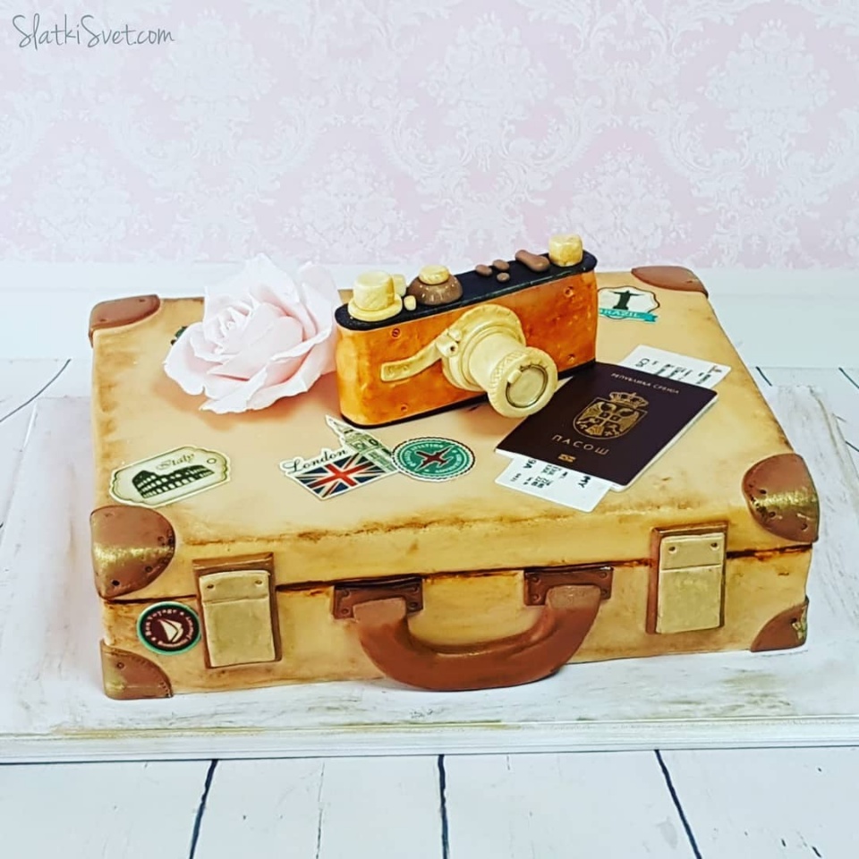 33178197 1808078342603592 1910961581420707840 o